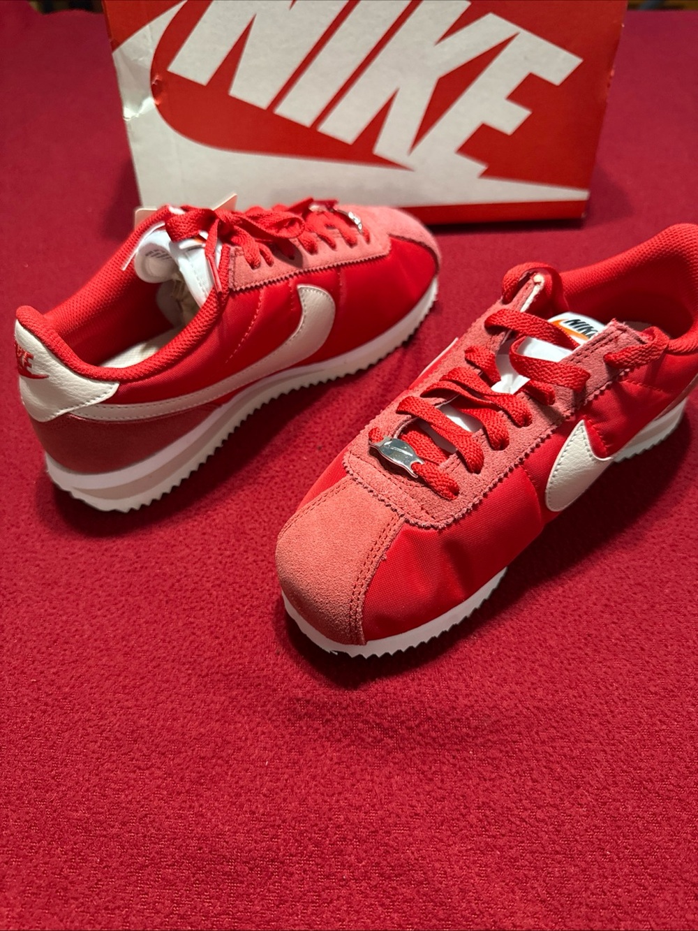 Nike Cortez University Red White Sneakers Women 6.5 / Men 5